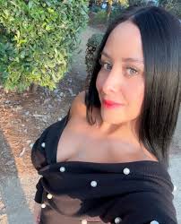 Lo que gustes y mandes belleza solo soy un simple lacayo de tu corazón va