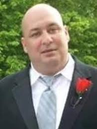 Shawn Hopper's Instagram, Twitter & Facebook