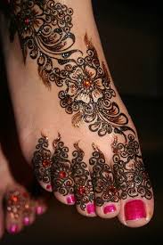 Mehndi With Stick On Jewels Keywords Henna Mehndi Mehendi Henna Mehndi Mehendi Jevel Jevelwedding Jevelweddingplanni Henna Tattoo Designs Henna Tattoos