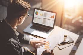 A successful financial planner is a person who knows how to build and manage a business. Is A Career In Financial Planning In Your Future