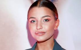 Wieniawa o swojej postaci u vegi: Julia Wieniawa Opublikowala Zwiastun Kolejnego Filmu W Ktorym Zagrala Jestes Swietna Aktorka Gwiazdy Maxxx News Rmf Maxxx