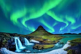 10 Best Tours You Have To Take In Iceland Northern Lights Iceland Blue Lagoon Iceland Northern Lights Igloo
