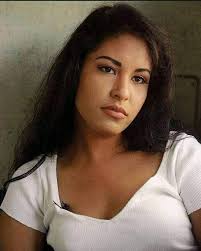 Selena Gomez snuck a goodbye message to Justin Bieber in her emotional  American Music Awards performance 👀