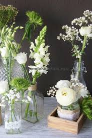 Tischdeko Hochzeit Blumen Deko Im Vintage Stil Selber Machen Fur Hochzeit Als Tischdekora Wedding Table Wedding Table Decorations Table Decorations