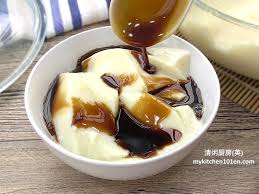 Smooth Chilled Tau Fu Fa Without Gypsum Powder Mykitchen101en Com Cooking Chinese Food Tofu Dessert Food