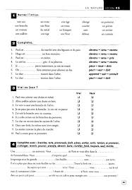 Eluerd R Exercices De Vocabulaire En Contexte Niveau Debutant Hachet French Lessons Language Vocabulary