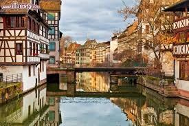 Strasburgo è una di quelle città che abbiamo potuto apprezzare di più, sia per la sua bellezza e viaggiare in treno a strasburgo dalle maggiori città europee stanno andando a prendere il fiato. Petit France Strasburgo Cosa Vedere Guida Alla Visita