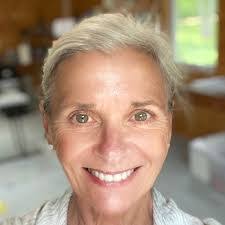 Denise Lingenfelter's Instagram, Twitter & Facebook