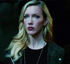 Best Of Katie On Twitter Katie Cassidy Black Siren Black Canary