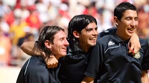 Ever banega è ufficialmente un calciatore dell'al shabab. Sevilla Vs Barcelona Messi And Banega S Friendly Goodbye Marca In English