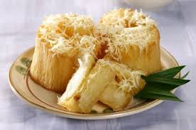 Cemilan singkong lagi😋 awalnya sempet curiga, apa enak singkong pake tepung kentucky, ehh ternyata enak. Singkong Goreng Crispy Sajian Sedap