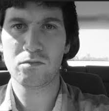 Nowe zdjęcia serialowego Williama Tannera szokują. 'Wygląda na  zaniedbanego'. Zobacz też, co słychać u innych aktorów z 'Alfa'