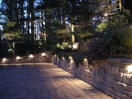 Great Looking Lighting System Outdoor Landscape Lighting Solar Landscape Lighting Landscape Lighting Ideas Walkways