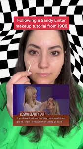 Sandra Linder's Instagram, Twitter & Facebook