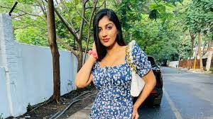 Actress and bigg boss tamil contestant yashika aannand met with a nasty accident on the ecr road, near mahabalipuram (mamallapuram), at around 11.50 pm on saturday night. E0ec Klqfhvssm