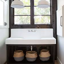 One of the first things to consider is how many sinks you will need. 60 Inch Cambridge Farmhouse Drainboard Sink 8 Inch Faucet Drillings Rmcastsink60 Wh Vintage Tub
