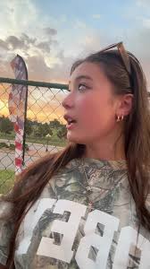 Ellie Carroll (@eleanorfiorenza)