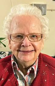 Gloria Jonas's Instagram, Twitter & Facebook