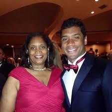 Russell wilson is an american professional football player. Luv You Mom Doug Baldwin Russell Wilson Athlete
