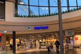 Weitere häuser wie das in lübeck plant iicd derzeit nicht, weil geeignete flächen fehlten. Edeka Martens Im Luv Shopping Craft Beer Lubeck Gastronomie Bezugsquellen Mehr