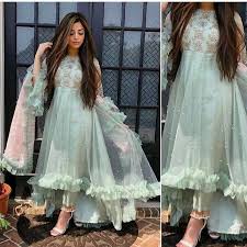 20 Best Indian Bridesmaids Outfits Ideas 2020 Indian Bridesmaid Wedding Guest Outfit Inspirations In 2020 Latest Fashion Dresses Indian Bridesmaid Dresses Indian Wedding Outfits