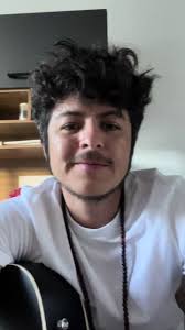 Lee Tapia (@litotapia)