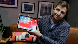 When comparing the ipad pro 2020 vs 2018, it is just as advanced, in many ways, as the 2020 version, except for a few key features that content creators and your 2018 ipad pro may be all you need. Ipad Pro 2018 Labor Test Preise Release Infos Computer Bild