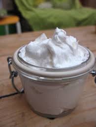 Chantilly De Karite Et Coco A L Aloe Vera Chantilly De Karite Recette Beaute Produits De Beaute Faits Maison