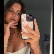 Mia Stern's Instagram, Twitter & Facebook