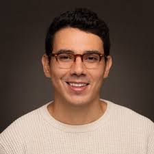 I met Max von Hippel nine years ago at Dartmouth College in the Magnuson  Center for Entrepreneurship at Dartmouth dorm for aspiring founders.