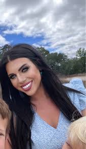 Alicia Vaughn's Instagram, Twitter & Facebook