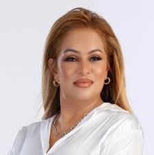 Laura Diaz (@ilauradiaz) • Facebook