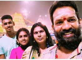 Dance Master Baba Bhaskhar Beautiful Family Photo..