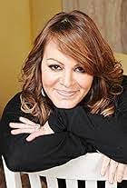 Kate Lanier's Instagram, Twitter & Facebook