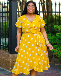 Robe de soirée, grande taille, accessoire, tendance, vintage. Vetement Femme Forte