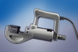 Even most new wires are coiled so they're bent before you get the chance to use them. Rk 20 4 Hydraulic Wire Straightener Petig Ag