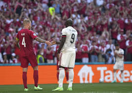 Голы юссуфа поульсена, торгана азара. Video Lukaku Looks Emotional As Denmark And Belgium Pay Tribute To Eriksen Football Italia