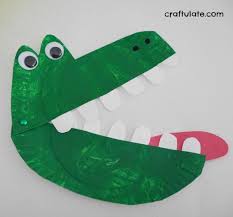 Children can get carried away in. Paper Plate Alligator Craftulate