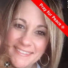 A line of thunderstorms swept over Fort Adams Friday afternoon, forcing the  @newportfolkfest to hit pause for about an hour. Around 3:30 p.m.,  organizers told the 10,000 people packed into the sold-out