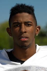 Three quarterbacks, zero egos