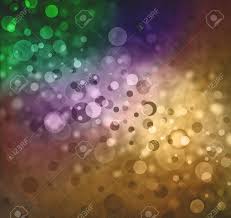Downloade dieses freie bild zum thema regenbogen farben schöne aus pixabays umfangreicher sammlung an public domain bildern und videos. Regenbogenfarben Der Bokeh Lichter Hintergrund Schone Schwimmblasen In Den Farben Des Regenbogens Mit Sonnigen Zentrum Licht Und Dunkler Rand Runder Kreis Formen In Glitzerfunkelnden Schichten Lizenzfreie Fotos Bilder Und Stock Fotografie Image