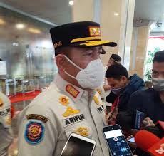 Satpol pp kota cirebon razia ribuan minuman beralkohol. Satpol Pp Dki Tindak 101 478 Warga Tak Pakai Masker