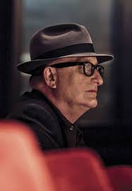 R E A LLY G R O O V Y