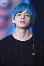 Pin By Carolina Gamboa On Tae V Taehyung Kim Taehyung Blue Hair