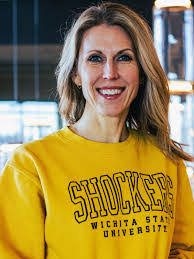 Suzanne Bentley's Instagram, Twitter & Facebook