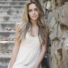 In a container, add 1 tablespoon baking soda to the amount of shampoo you would normally use, then stir with a spoon until well mixed. How To Remove Product Build Up From Your Hair