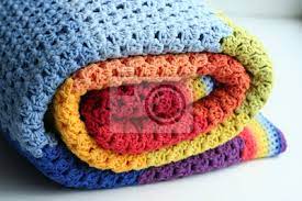Alle gehäkelte decken auf einen blick. Regenbogen Gehakelte Decke Fototapete Fototapeten Plaid Gestrickt Hakeln Myloview De