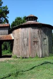 Old Share Croppers Barn Old Barns Old Farm Houses Farm Barn
