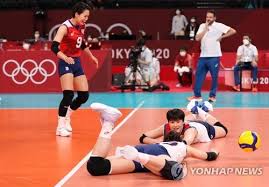터키를 잡고 극적으로 4강으로 향한 대한민국 여자 배구가 올림픽 결승 진출을 목전에 두고 아쉬움을 삼켜야 했다. 6l2w2iviodpofm