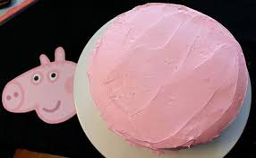 Links to making fondant peppa pig, mummy and daddy pig cake toppers along with other cake toppers that i have included in this post. Peppa Pig M M Cake Two Sisters